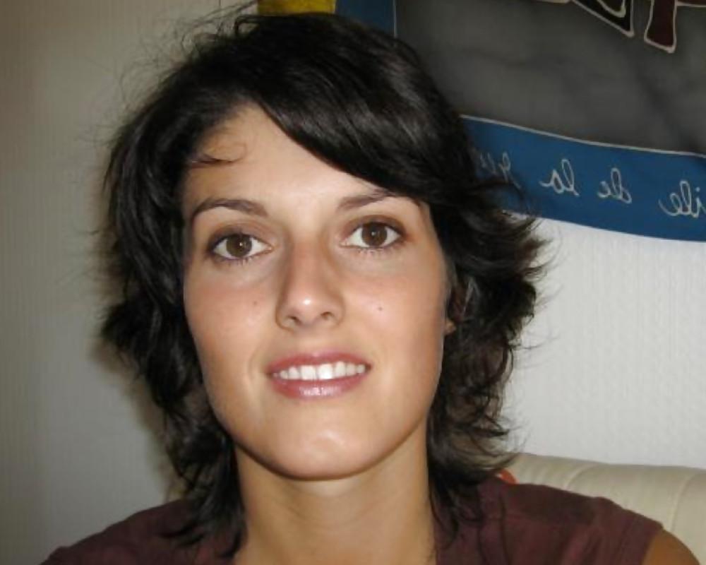 25P A Hot Italian Girl.