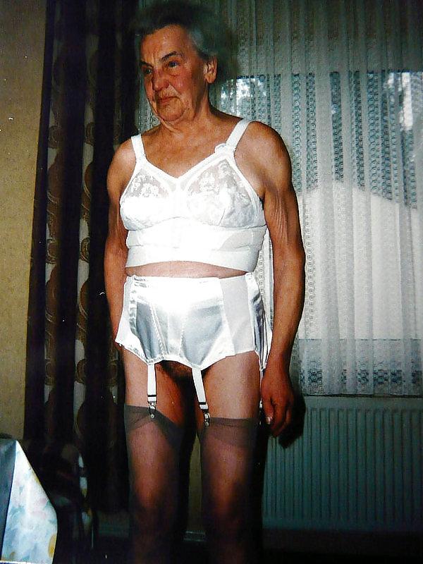 25P GILF