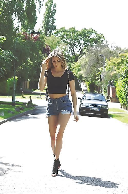 25P Mandy Capristo (Monrose)