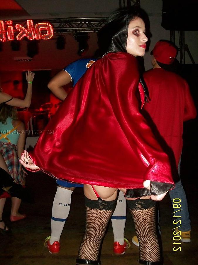 25P Baile de Fantasia Vampira Aninha 
