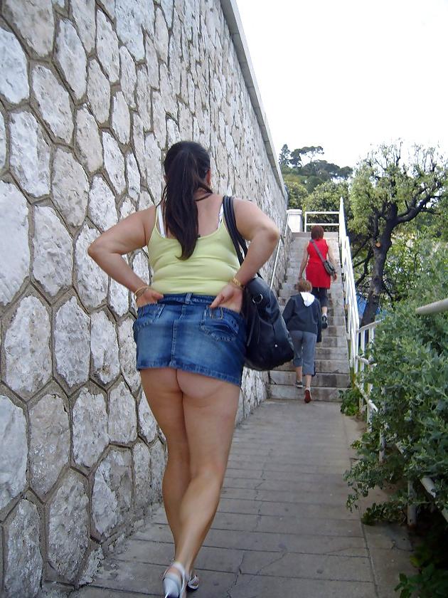 25P Sexy french exhibitionist