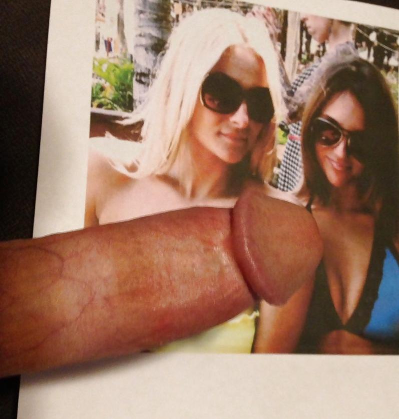 6P 2 more gorgeous babes in sunglasses
