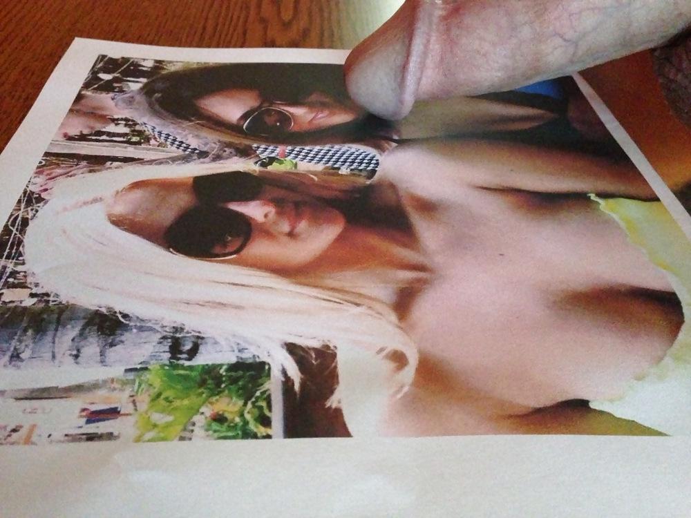 6P 2 more gorgeous babes in sunglasses