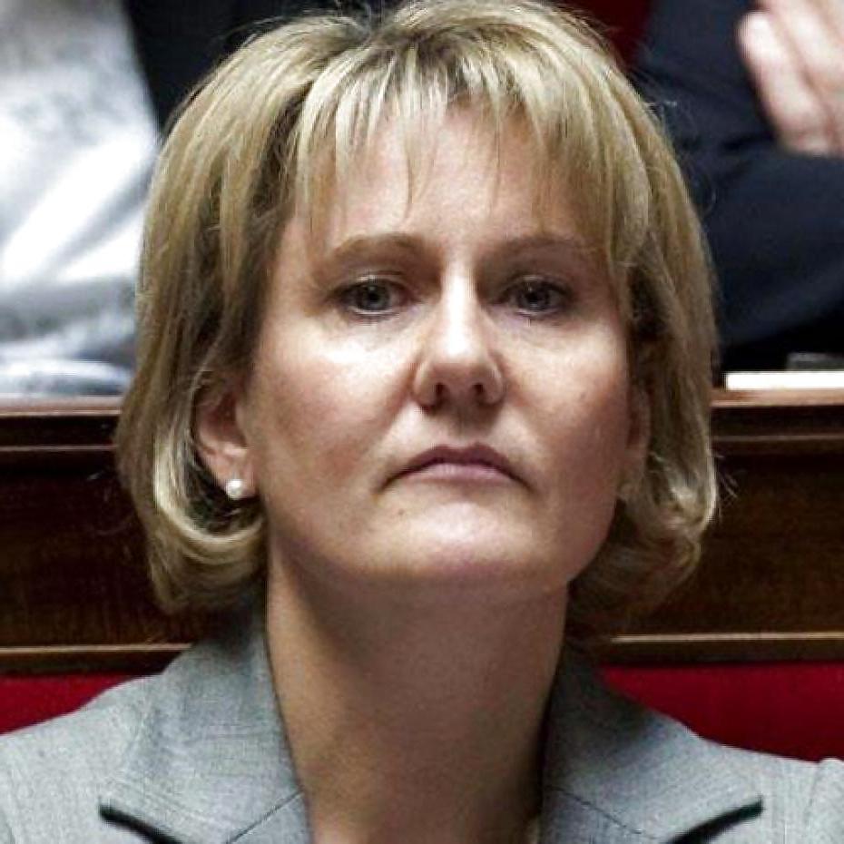 25P I love jerking off to Conservative Nadine Morano