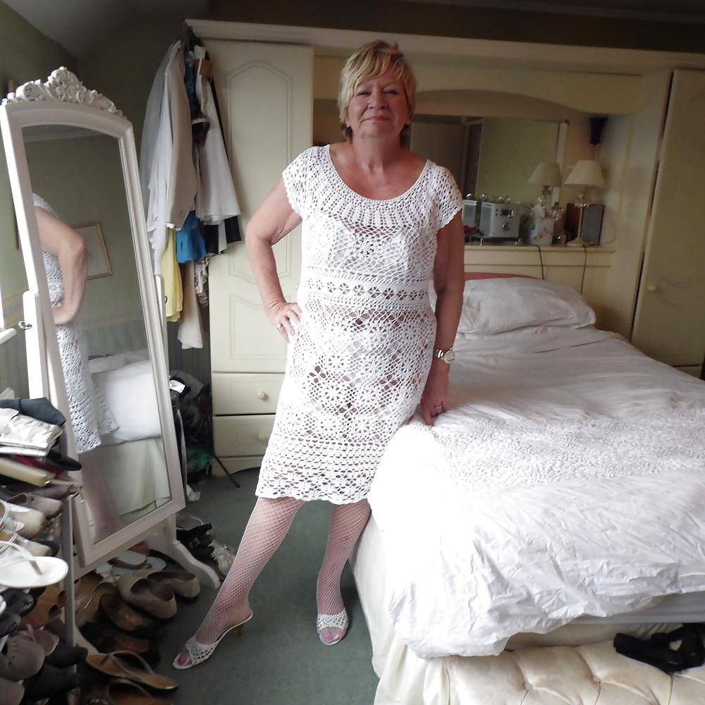 25P GILF.-.Valerie