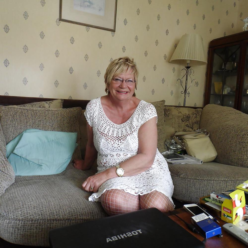 25P GILF.-.Valerie