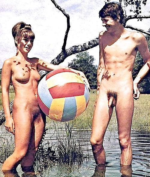 25P VINTAGE NUDISTS