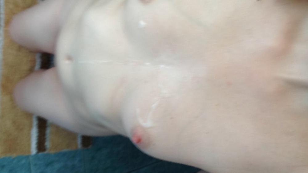 19P Irish Slut Naked and Cum on Tits