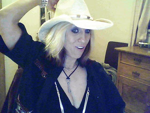 25P MILF GILF HOt