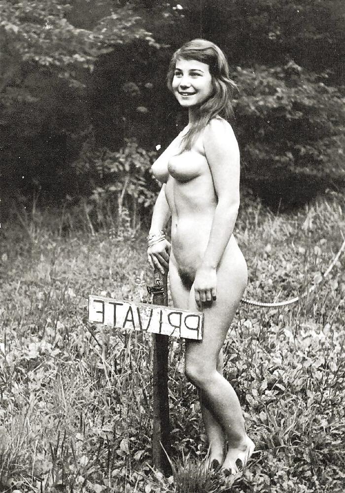 25P A Few Vintage Naturist Girls That Really Turn Me on (9)