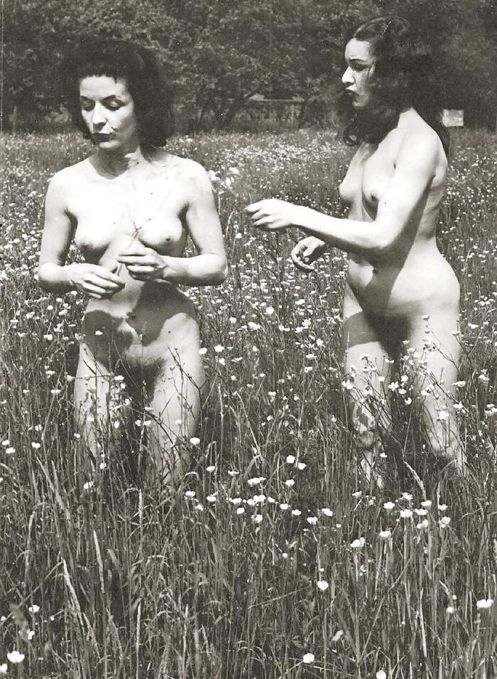 25P A Few Vintage Naturist Girls That Really Turn Me on (9)