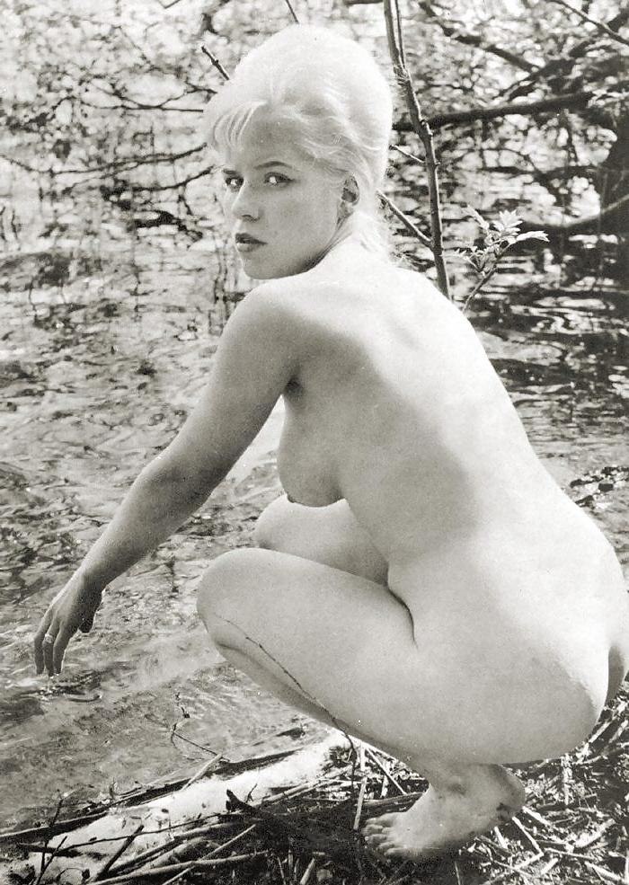 25P A Few Vintage Naturist Girls That Really Turn Me on (9)