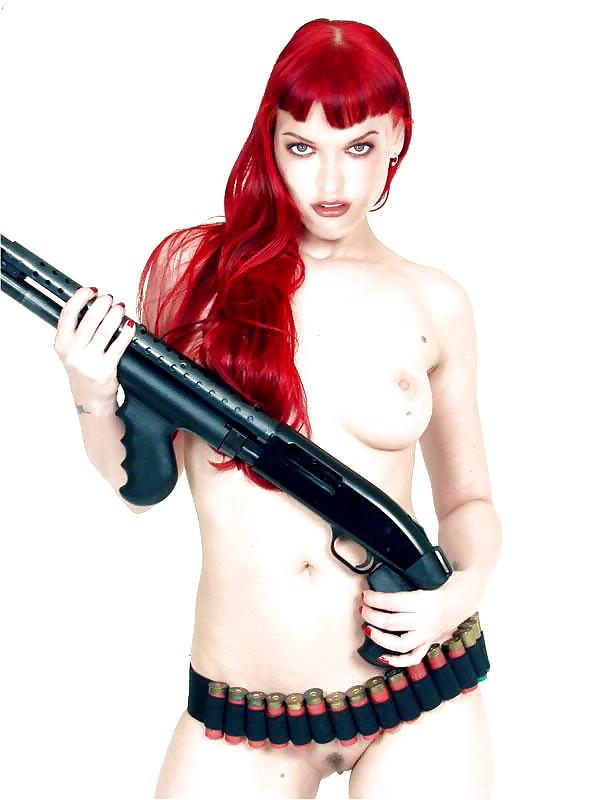 20P CELEBRITY FAKES MILLA JOVOVICH