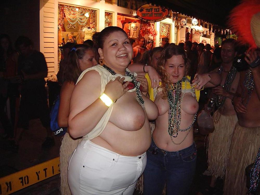 20P Saggy tits 75.