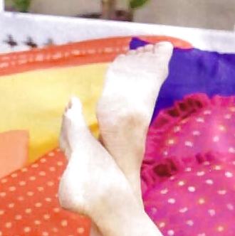 25P Celebrity Feet