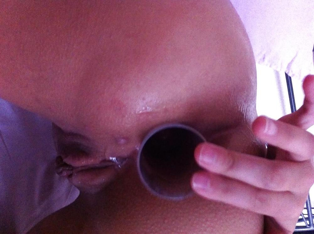 23P TOPBICHE anal gape with plastic tube... deep  deep deep....