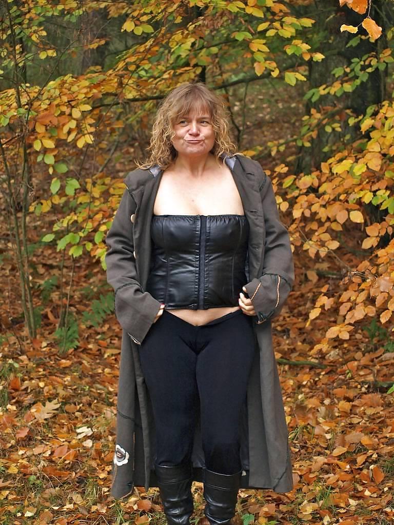 19P Mature-BBW-Ladies 468