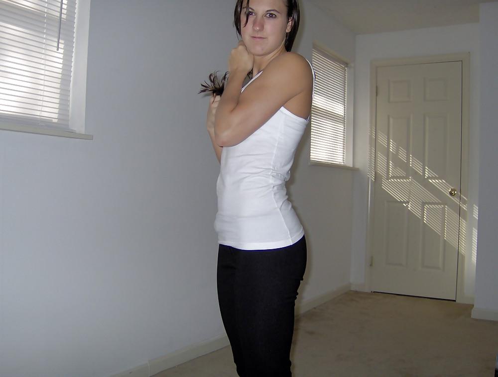 25P Sexy EXGF Posing