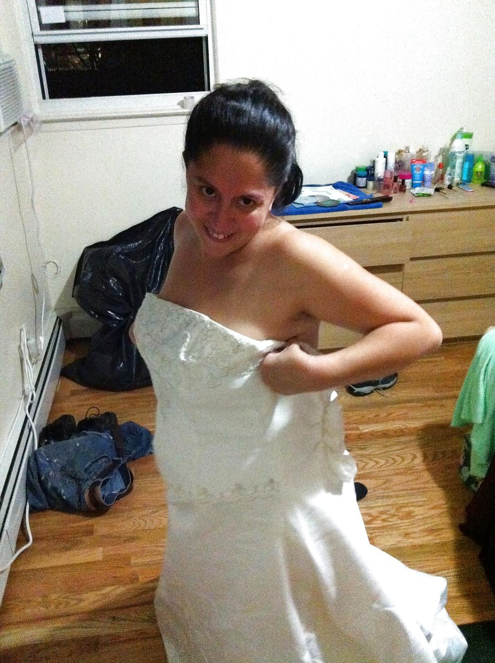 9P My Wife Posing for Boyfriend