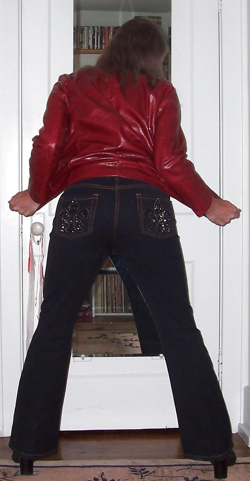 16P Crossdressing - Bling Butt