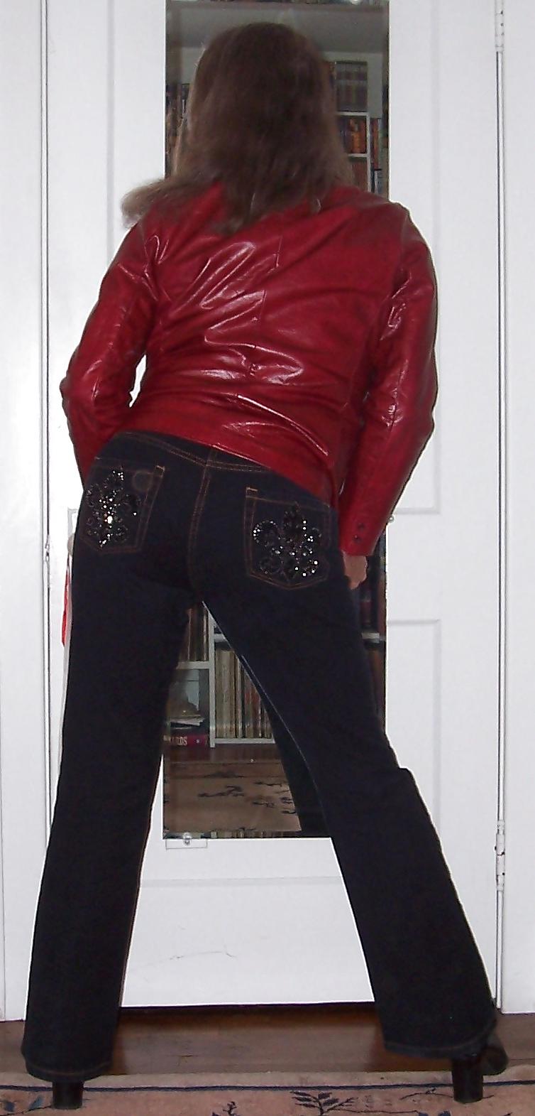 16P Crossdressing - Bling Butt