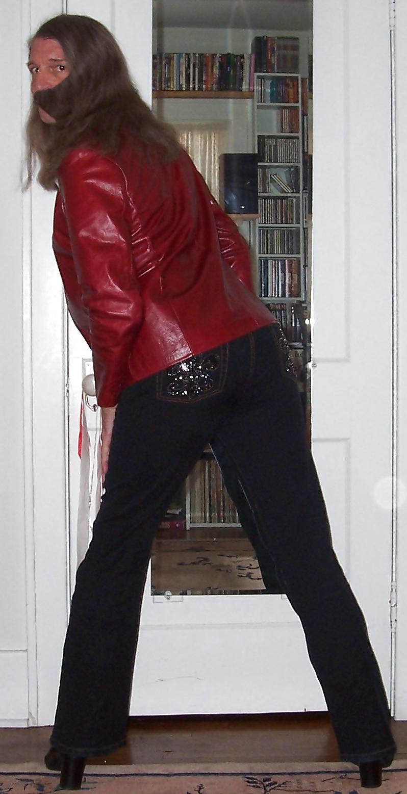 16P Crossdressing - Bling Butt