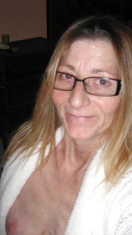 25P GILF MILF Sexy