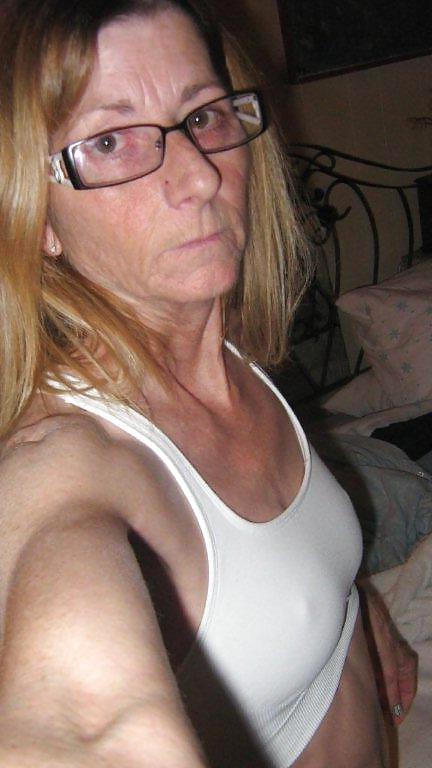 25P GILF MILF Sexy