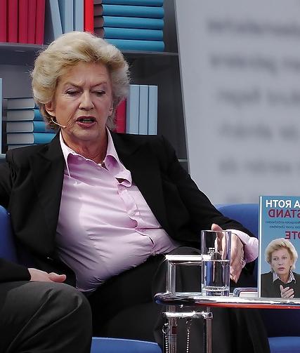 25P Petra Roth Ex-OB