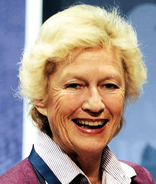25P Petra Roth Ex-OB