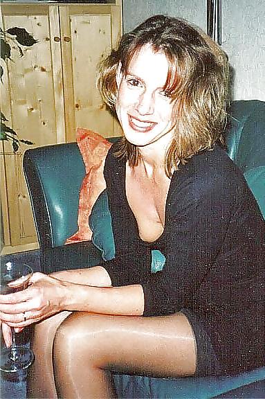 25P Sexy MILF Bettina