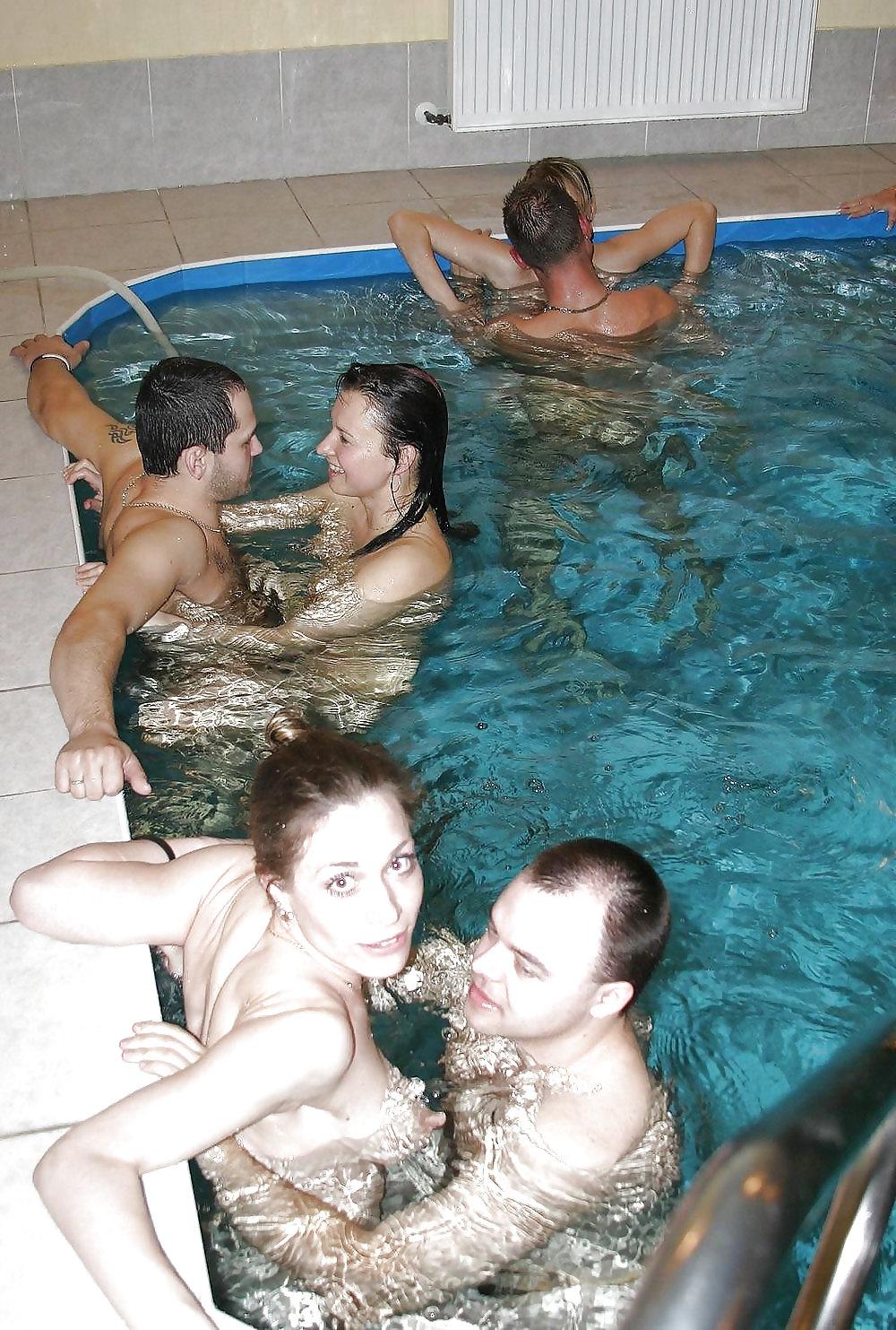 23P Underwater and Poolside Fun