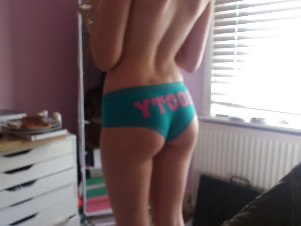 14P 19 yo Maya shouldnt have sent her pics to her boyfriend