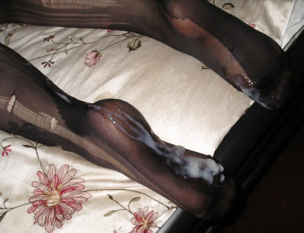 12P Cum covered seamed black tights pantyhose