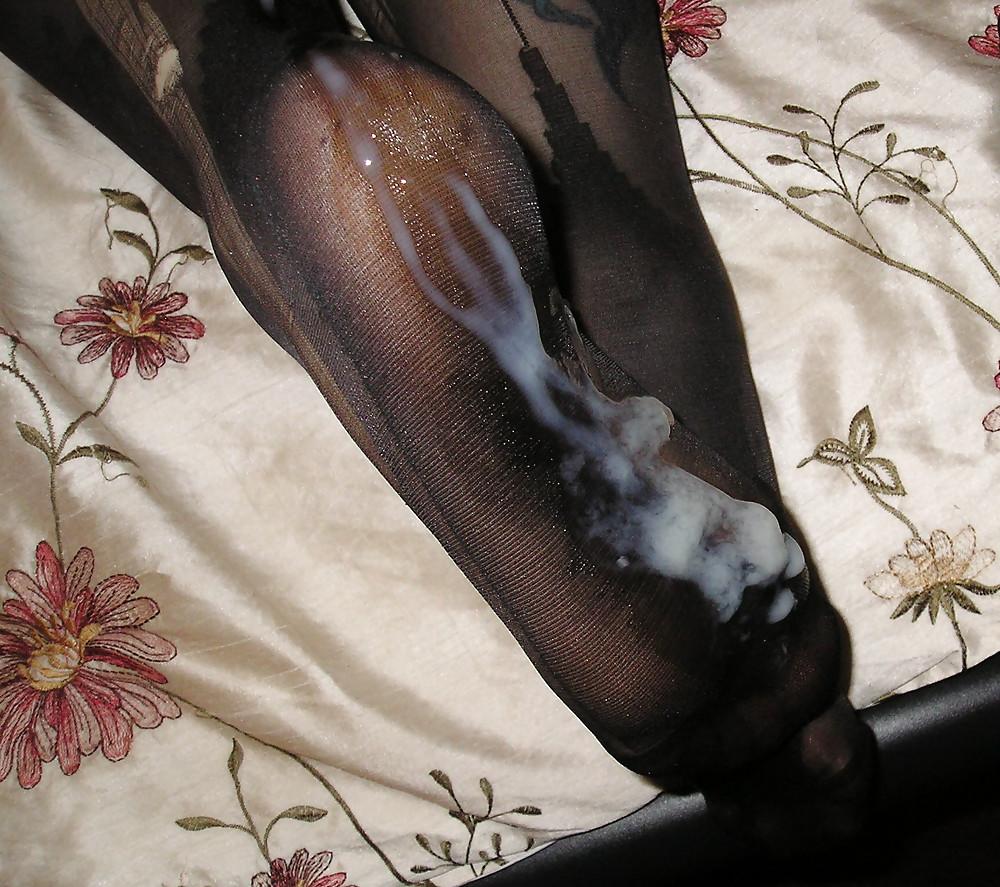 12P Cum covered seamed black tights pantyhose