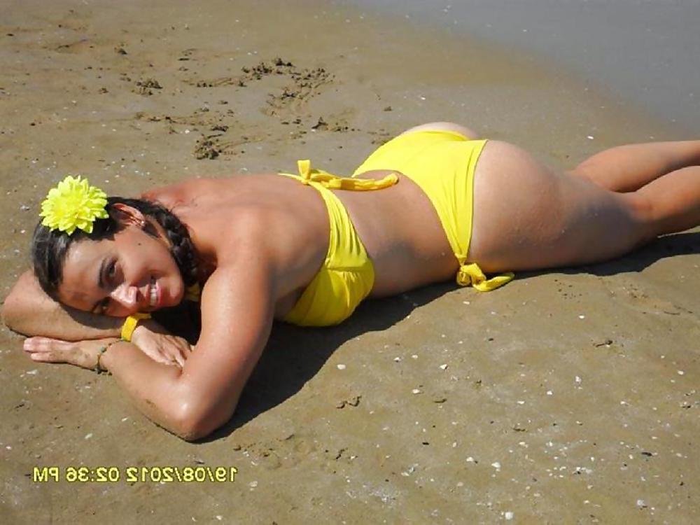 11P Italian women: Gina