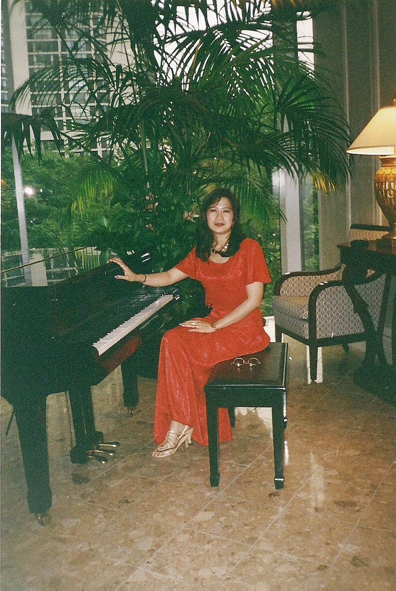 25P FILIPINA MOM CHRISTINA B FROM CANADA