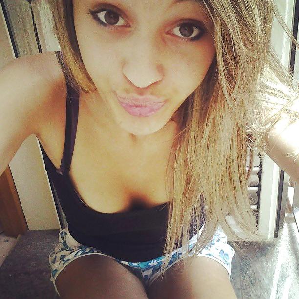 18P Italian girl: Roberta