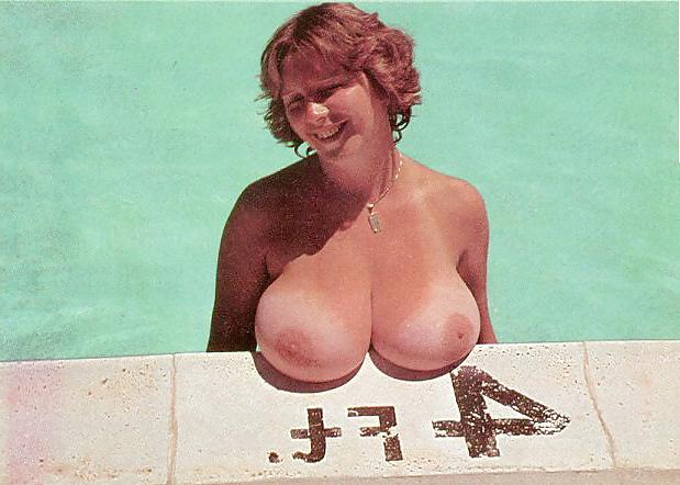 25P Vintage Busty Girls Beth Berenson