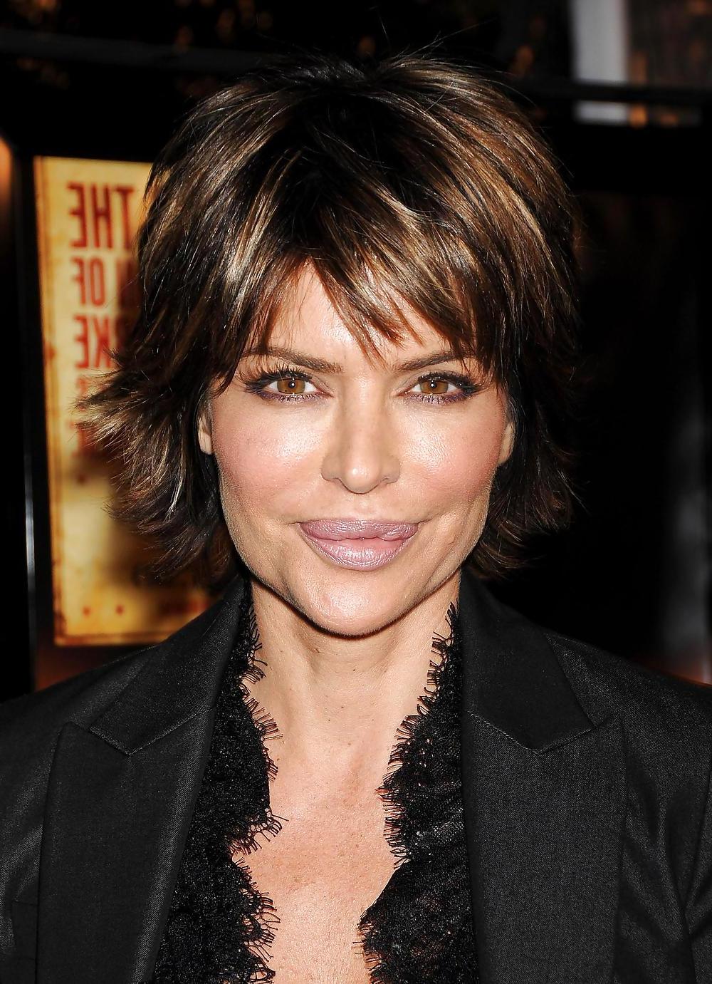 25P CumShoot Lisa Rinna Star MILF Celebrity