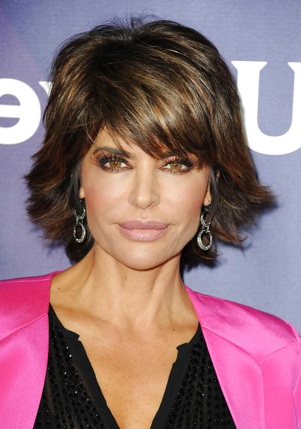 25P CumShoot Lisa Rinna Star MILF Celebrity