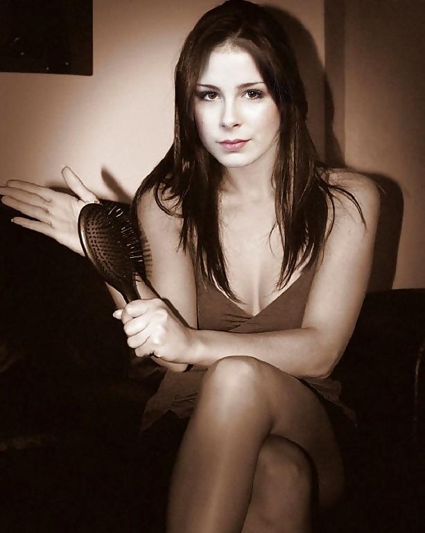 5P Femdom Celebrity Fakes 