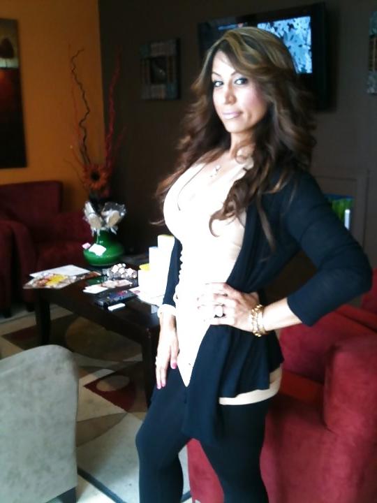 25P Persian Slut Mom Sanaz