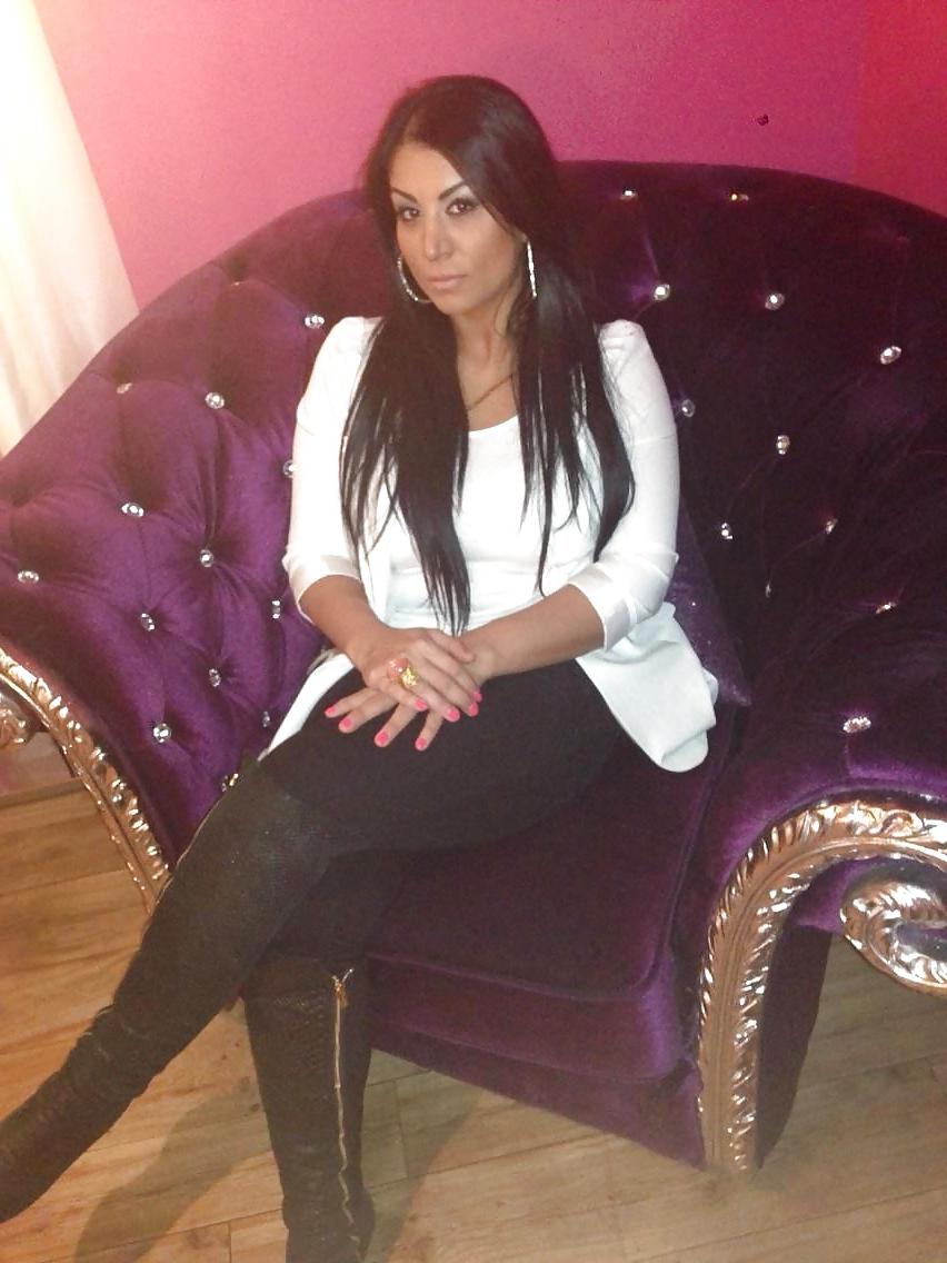 25P Persian Slut Mom Sanaz