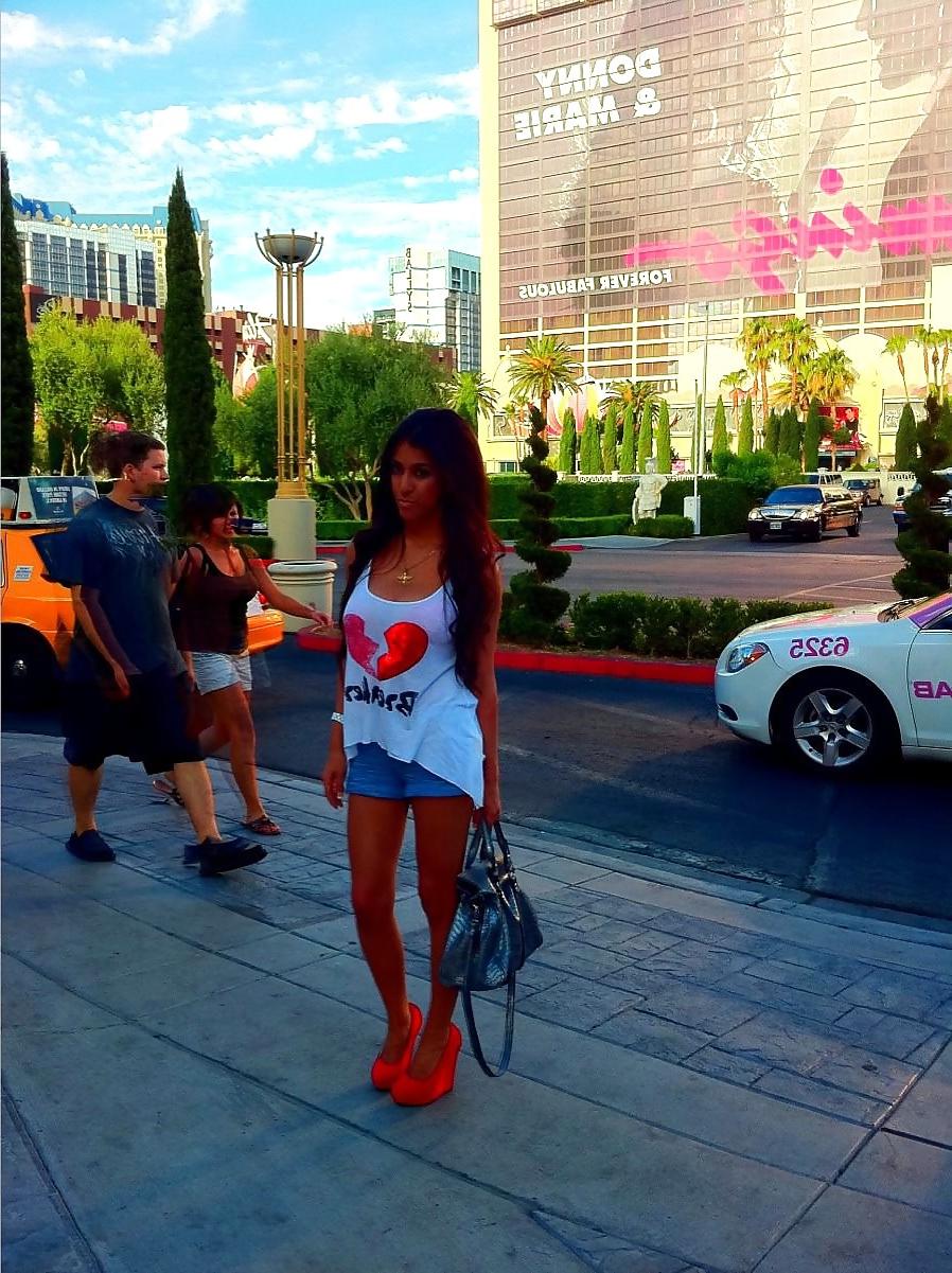 25P Iranian Teen Slut Niloofar