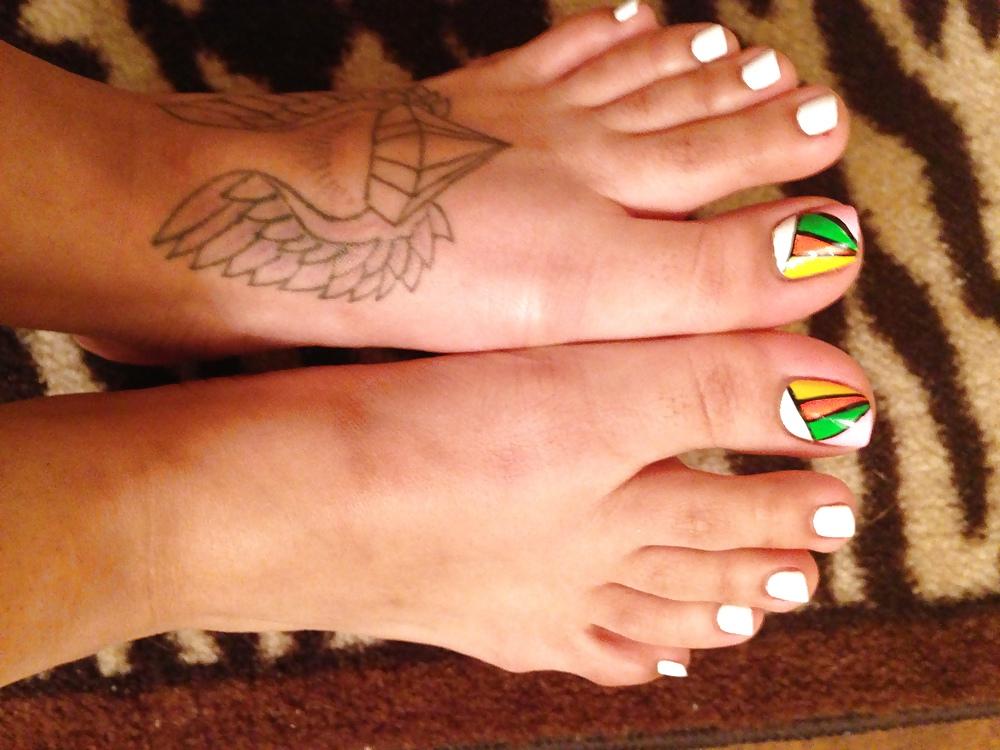 4P Exotic Asian Toes (White)