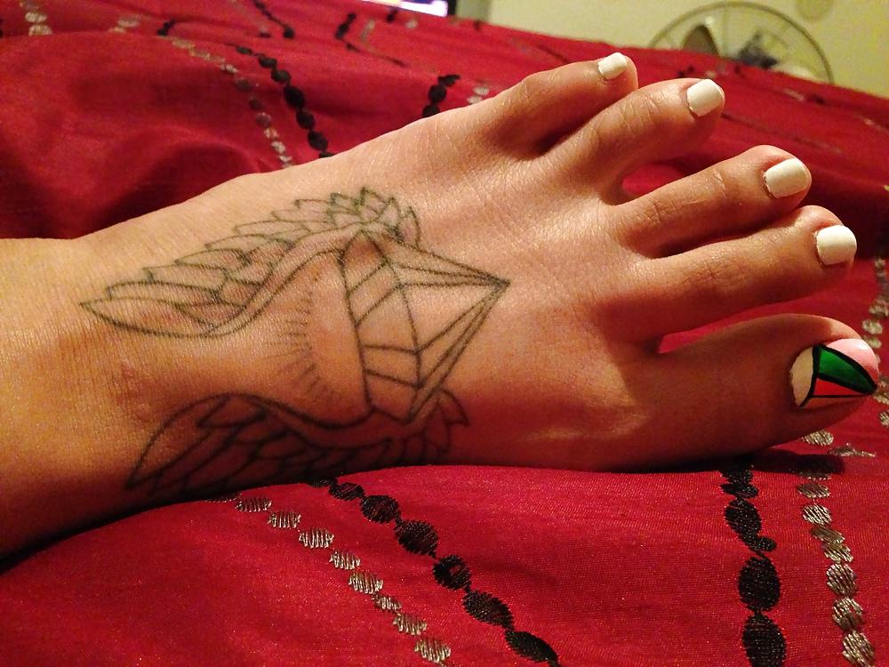 4P Exotic Asian Toes (White)