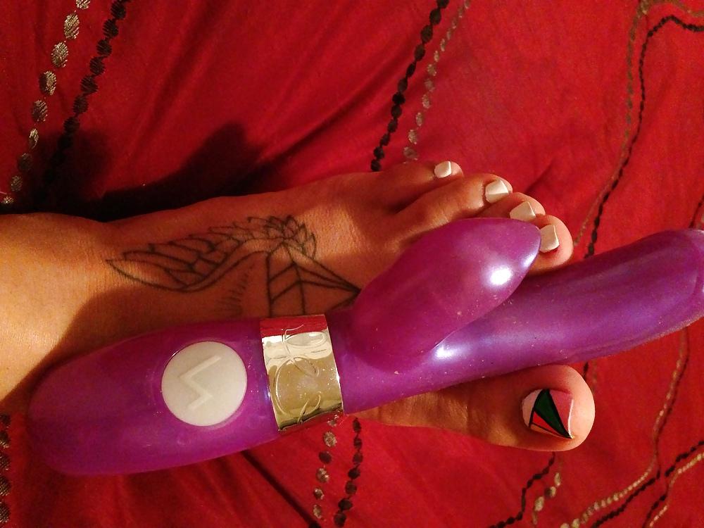 4P Exotic Asian Toes (White)