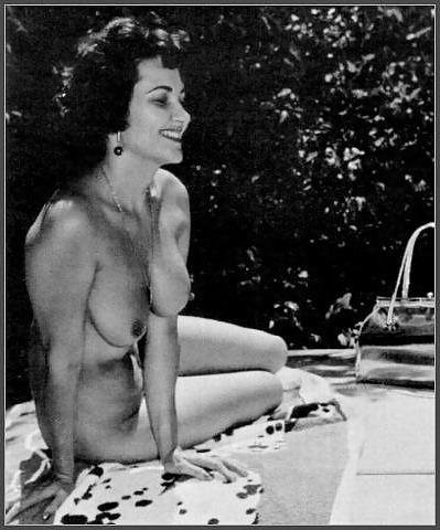 25P Some Vintage beach Nudist PhoTos