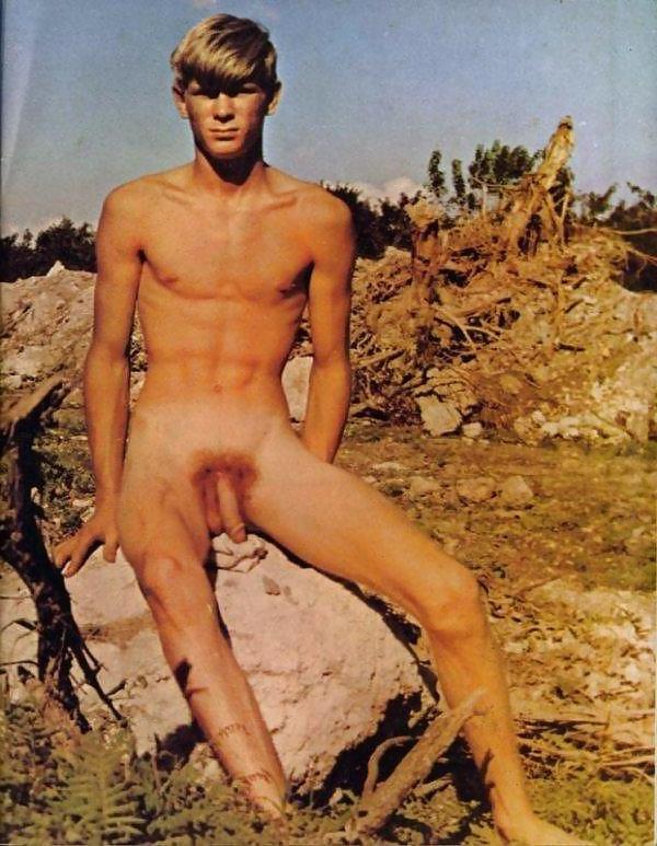 25P Some Vintage beach Nudist PhoTos
